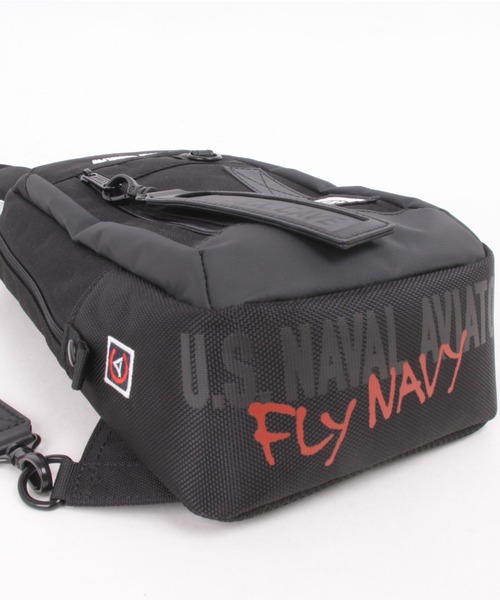 AVIREX（アヴィレックス）の「【直営店限定】ケーブ ワンショルダー / CAVE ONE SHOULDER / アヴィレックス / AVIREX（ショルダーバッグ・メンズ・ブラック・FREE）」の5枚目の写真