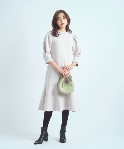 JUSGLITTY（ジャスグリッティー）の「パール付ダンボールニット