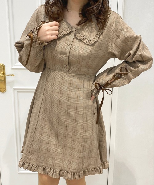 apres jour(アプレジュール)の「【LARME × apresjour コラボ】フリル襟チェックワンピース【ZOZOTOWN限定アイテム】(ワンピース・レディース・ブラック系その他/ブラウン系その他・X-LARGE/フリー)」の5枚目の写真