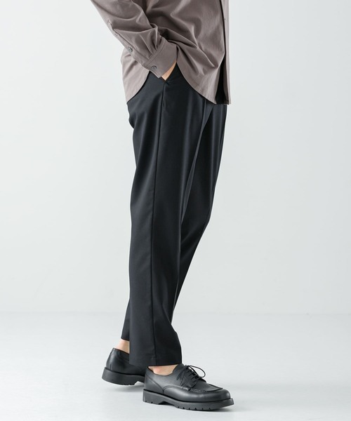 URBAN RESEARCH ROSSO MEN(アーバンリサーチロッソメン)の「『XLサイズあり』イージーテーパードスラックス(スラックス・メンズ・ネイビー/ブラック/グレー/ライトグレー・MEDIUM/LARGE/X-LARGE)」の2枚目の写真