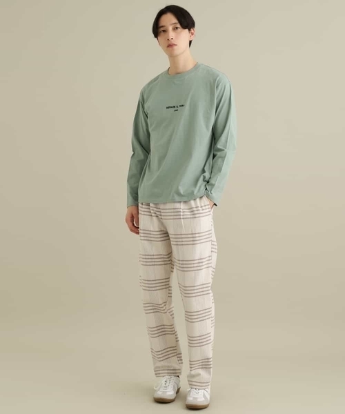 a.v.v(アーヴェヴェ)の「ミニロゴセミワイドシルエットカットソー(Tシャツ/カットソー・メンズ・ホワイト/ライトブルー/ミント・46/48/50)」の6枚目の写真