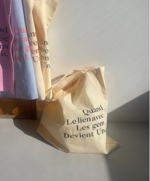 Heather（ヘザー）の「レタリングトートバッグ  271056（トートバッグ・レディース・ホワイト×グリーン/ホワイト×ブラック/ブルー系その他/ピンク系その他/ホワイト×ブラウン・ONE SIZE）」の6枚目の写真