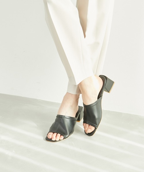 ROPE' PICNIC（ロペピクニック）の「【WEB限定カラー:グリーン】ストレッチアッパーフレアブロックヒールミュール（サンダル・レディース・ブラック/オレンジ/グリーン系その他/キナリ・23.5cm/24.5cm/23.0cm/24.0cm）」の17枚目の写真