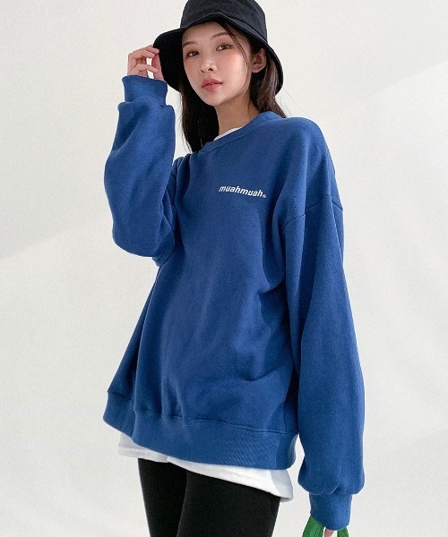 muahmuah(ムーアムーア)の「A'GEM/9 × .kom『muah muah/ムーアムーア』VIVID MUAH LOGO MTM/ヴィヴィットロゴ スウェットシャツ(スウェット・レディース・グレー/インディゴブルー/ブラック/アイボリー・FREE)」の14枚目の写真