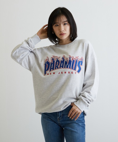 VIBGYOR(ヴィブジョー)の「【CHICHI】PARAMUS MINNESOTA LOGO / パラマス ミネソタ アーチロゴ 配色刺繍 クルーネック スウェット(BEY)(スウェット・レディース・ブラック/グレー系その他・FREE)」の5枚目の写真