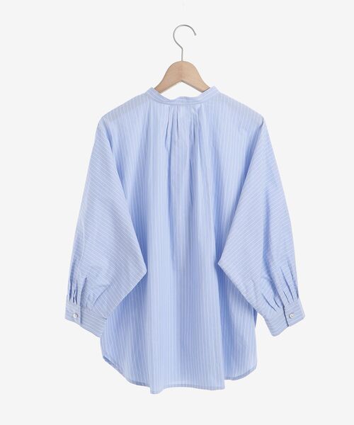 le.coeur blanc(ルクールブラン)の「パールボタンドルマンシャツ(シャツ/ブラウス・レディース・オフホワイト/ブルー系その他3/ブルー系その他4・38)」の6枚目の写真