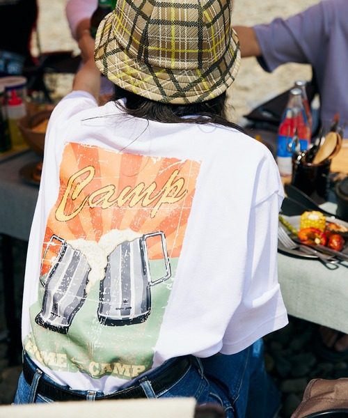 Snow Peak(スノーピーク)の「【SNOW PEAK / スノーピーク】別注 Beer Graphic Tシャツ(Tシャツ/カットソー・メンズ・ホワイト/ブラック・SMALL/MEDIUM/LARGE)」の1枚目の写真