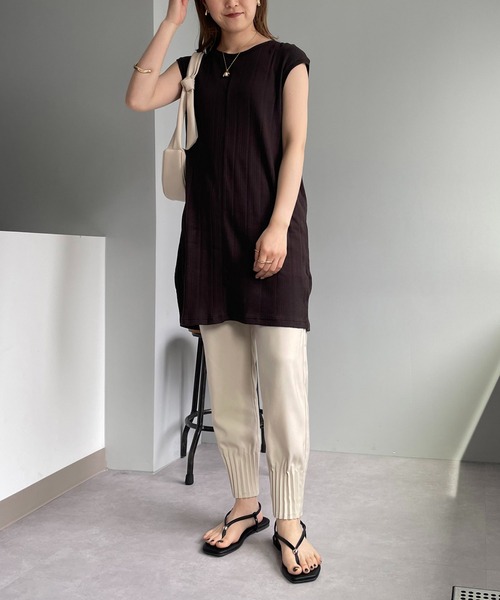 CAPRICIEUX LE'MAGE（カプリシューレマージュ）の「ランダムリブフレンチTシャツ（Tシャツ/カットソー・レディース・キャメル/チャコールグレー/ホワイト・FREE）」の5枚目の写真