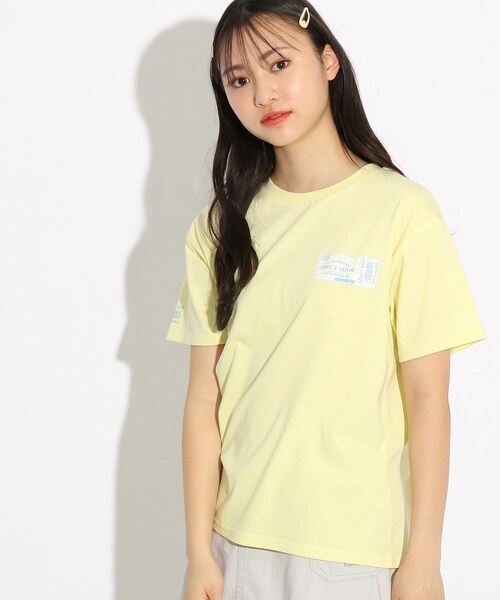 PINK-latte（ピンクラテ）の「◆【コットン100％/毛玉になりにくい】チケットプリントＴシャツ（Tシャツ/カットソー・キッズ・チャコールグレー/ライトブルー/アイボリー/ライトベージュ/レモンイエロー/ピンク系・15 /14/16）」の5枚目の写真