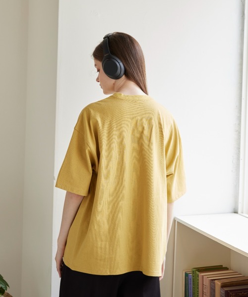 flaner（フラネ）の「Loose college logo tee/ルーズカレッジロゴTee（Tシャツ/カットソー・レディース・ネイビー/グレー/イエロー・MEDIUM/LARGE）」の13枚目の写真