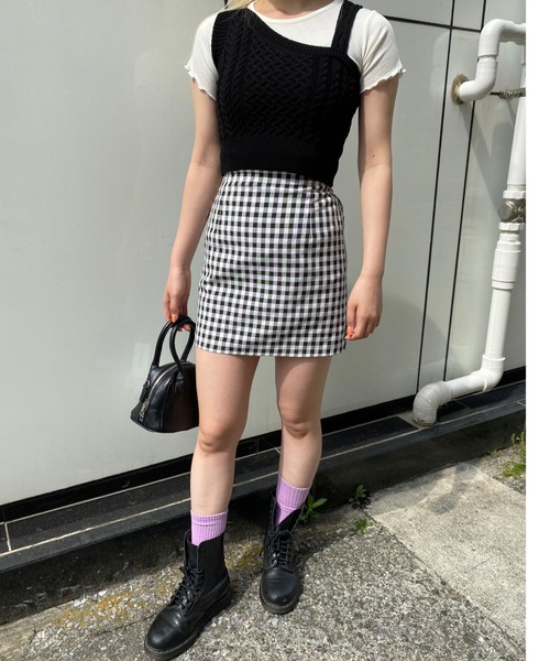 WC(ダブル シー)の「アシメデザインニットビスチェ(ベスト・レディース・アイボリー/ブラック・FREE)」の16枚目の写真