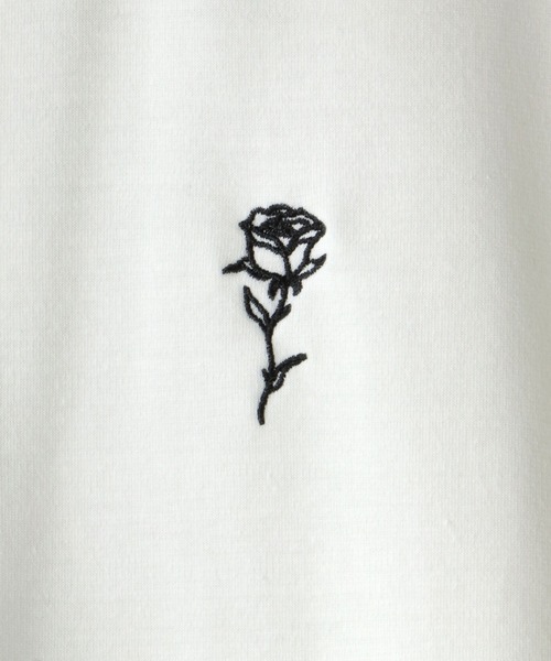 SITRY（シトリー）の「Big silhouette rose stitch half zip T shirt / ビッグシルエット バラ刺繍 ハーフジップ ワンポイント刺繍 半袖 Tシャツ（Tシャツ/カットソー・メンズ・ホワイト/チャコールグレー/ブラック/グリーン・M/L）」の6枚目の写真