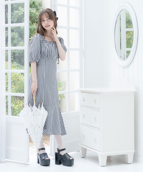 DearMyLoveRose(ディアマイラブローズ)の「スクエアトゥハイヒールサンダル(サンダル・レディース・ブラック/ピンクベージュ/アイボリー・25cm/23cm/25.5cm/23.5cm/24cm/24.5cm/22.5cm)」の10枚目の写真