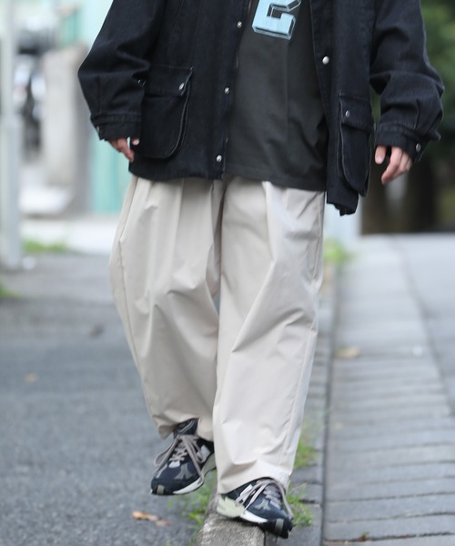 re_k by JUNRED（レクバイジュンレッド）の「re_k by JUNRED / ツータックモンスターワイドライトパンツ（その他パンツ・メンズ・ブラック/キナリ/グリーン・S/L/M）」の9枚目の写真