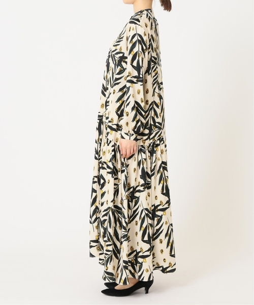 □《WEB限定追加3》ホワイトボタニカルワンピース（ワンピース