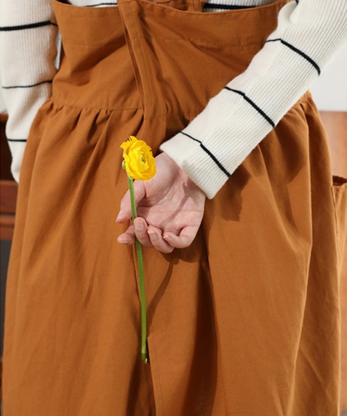 そのままお出かけもできるドレスのようなエプロン（エプロン）｜aimoha