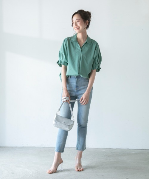 M.deux（エムドゥ）の「■■デザインスリーブシャツ■■（シャツ/ブラウス・レディース・ブラック/オフホワイト/グリーン・MEDIUM）」の4枚目の写真