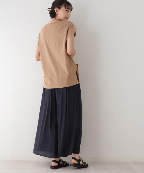 DRESKIP(ドレスキップ)の「◆【接触冷感】きれい見えTシャツ(Tシャツ/カットソー・レディース・ブラック/ブルー/キャメル/ピンク系・02/03)」の19枚目の写真