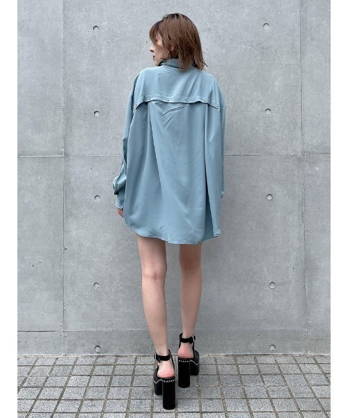 ENVYM(アンビー)の「バックオープンSH(シャツ/ブラウス・レディース・ホワイト/ブラック/ブルー・FREE)」の8枚目の写真