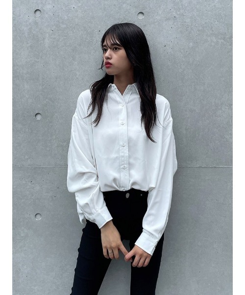 ENVYM(アンビー)の「バックオープンSH(シャツ/ブラウス・レディース・ホワイト/ブラック/ブルー・FREE)」の21枚目の写真