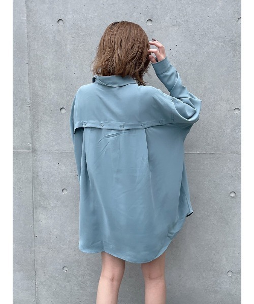 ENVYM(アンビー)の「バックオープンSH(シャツ/ブラウス・レディース・ホワイト/ブラック/ブルー・FREE)」の14枚目の写真