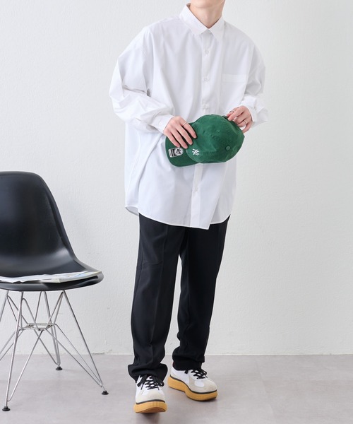 COLONY 2139（コロニートゥーワンスリーナイン）の「relaxFIT長袖レギュラーカラーシャツ / UNISEX（シャツ/ブラウス・メンズ・ホワイト/ベージュ/ダークグリーン/サックスブルー・MEDIUM/LARGE）」の11枚目の写真