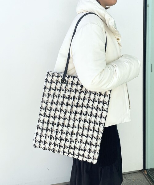 OPAQUE.CLIP（オペークドットクリップ）の「◆キルティングトートバッグ【A4サイズ収納可能】（トートバッグ・レディース・ブラック/ブラック系/ダークグリーン系・00）」の4枚目の写真