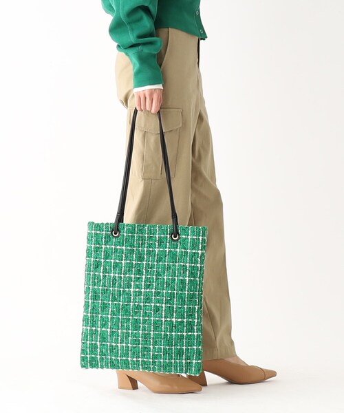 OPAQUE.CLIP（オペークドットクリップ）の「◆キルティングトートバッグ【A4サイズ収納可能】（トートバッグ・レディース・ブラック/ブラック系/ダークグリーン系・00）」の6枚目の写真