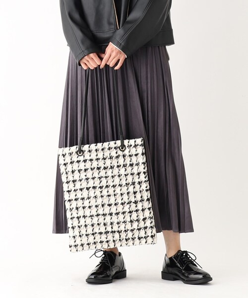 OPAQUE.CLIP（オペークドットクリップ）の「◆キルティングトートバッグ【A4サイズ収納可能】（トートバッグ・レディース・ブラック/ブラック系/ダークグリーン系・00）」の10枚目の写真