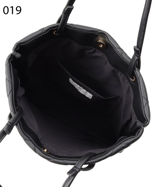 OPAQUE.CLIP（オペークドットクリップ）の「◆キルティングトートバッグ【A4サイズ収納可能】（トートバッグ・レディース・ブラック/ブラック系/ダークグリーン系・00）」の15枚目の写真