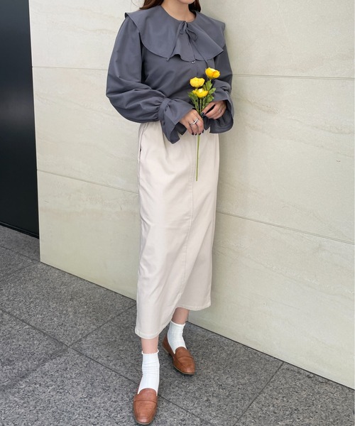 Meli rich(メリーリッチ)の「ベルスリーブフリルカラーブラウス(シャツ/ブラウス・レディース・オフホワイト/スモークピンク/グレイッシュブルー/ブラック・MEDIUM)」の14枚目の写真