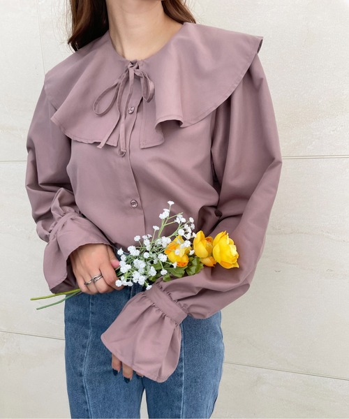 Meli rich(メリーリッチ)の「ベルスリーブフリルカラーブラウス(シャツ/ブラウス・レディース・オフホワイト/スモークピンク/グレイッシュブルー/ブラック・MEDIUM)」の22枚目の写真