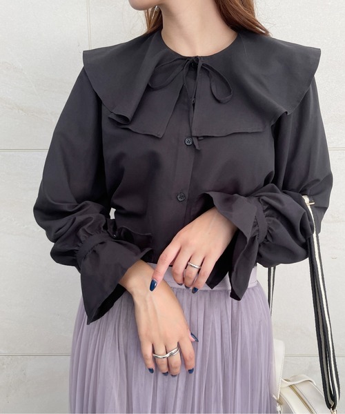 Meli rich(メリーリッチ)の「ベルスリーブフリルカラーブラウス(シャツ/ブラウス・レディース・オフホワイト/スモークピンク/グレイッシュブルー/ブラック・MEDIUM)」の18枚目の写真