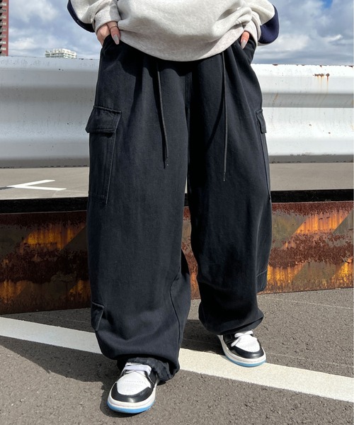 ブラックカーゴパンツ サイドポケット付き セール】ゆるだぼサイドダブルポケットカーゴパンツ（カーゴパンツ