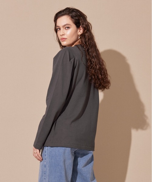 ALEXIA STAM（アリシアスタン）の「Tuck Sleeve Tee / タックスリーブT（Tシャツ/カットソー・レディース・カーキ/チャコールグレー/オフホワイト/パープル・FREE）」の11枚目の写真