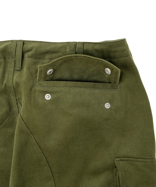 EXAMPLE(エグザンプル)の「EXAPLE EX MADE IN PEACE CARGO PANTS(カーゴパンツ・メンズ・オリーブ/ブルー系/ブラック・L/M/XL)」の8枚目の写真