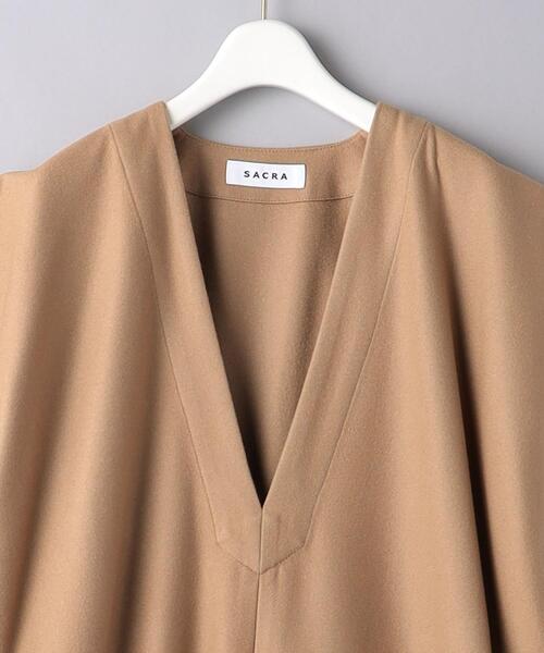 SACRA(サクラ)の「<SACRA>MLT Vネック ワンピース(ワンピース・レディース・ブラック/ベージュ・38)」の16枚目の写真
