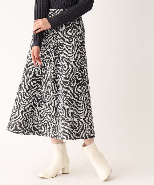 OPAQUE.CLIP(オペークドットクリップ)の「◆ジャカードフレアスカート(スカート・レディース・ブラック系/ベージュ系・38/40)」の11枚目の写真