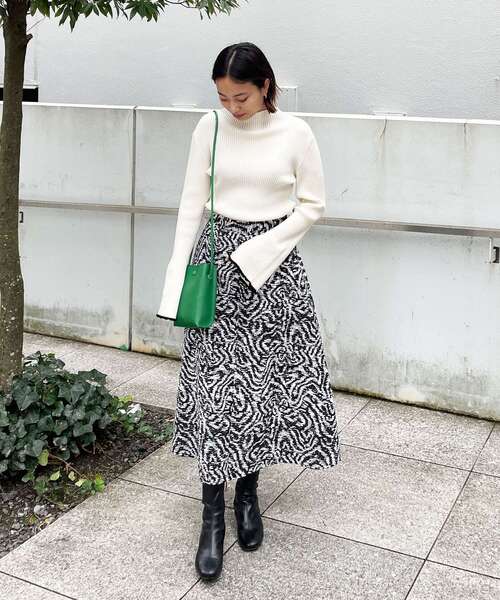 OPAQUE.CLIP(オペークドットクリップ)の「◆ジャカードフレアスカート(スカート・レディース・ブラック系/ベージュ系・38/40)」の15枚目の写真