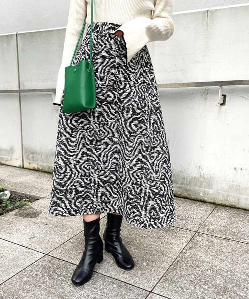 OPAQUE.CLIP(オペークドットクリップ)の「◆ジャカードフレアスカート(スカート・レディース・ブラック系/ベージュ系・38/40)」の16枚目の写真
