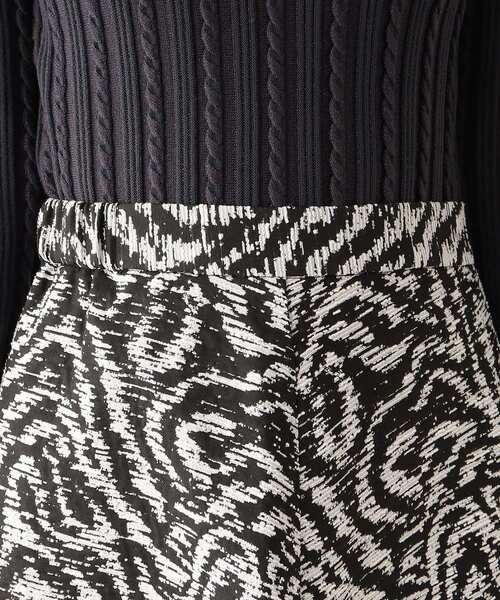 OPAQUE.CLIP(オペークドットクリップ)の「◆ジャカードフレアスカート(スカート・レディース・ブラック系/ベージュ系・38/40)」の20枚目の写真