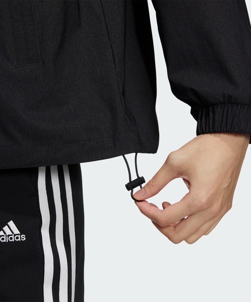 adidas（アディダス）の「ルーズフィット デニムルッククロス ジャケット / アディダス adidas（マウンテンパーカー・レディース・ブルー/ブラック/ホワイト・SMALL/MEDIUM/LARGE/X-LARGE/XX-LARGE）」の5枚目の写真