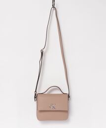 Calvin Klein Jeans（カルバンクラインジーンズ）ボクシーフラップクロスボディバッグ