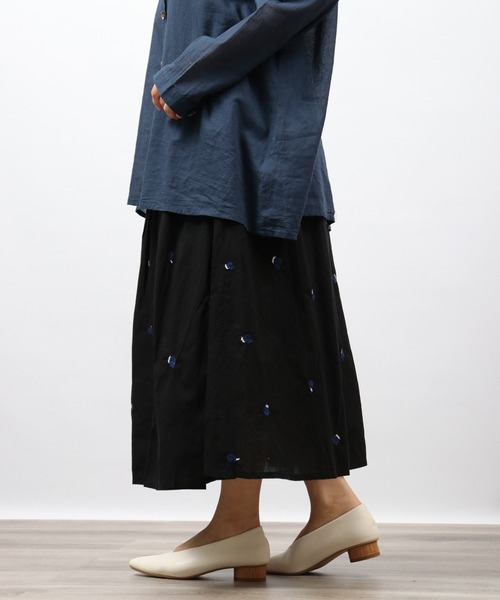 Emago(イマゴ)の「EMAGO 総柄刺繍スカート(スカート・レディース・レッド/アイボリー/ブラック・FREE)」の7枚目の写真