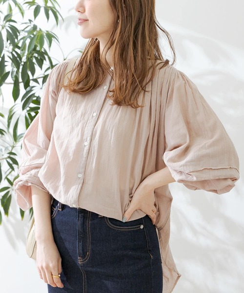 URBAN RESEARCH Sonny Label(アーバンリサーチサニーレーベル)の「コットンガーゼギャザーシャツブラウス(シャツ/ブラウス・レディース・ブルー系その他/オフホワイト/ベージュ/チャコールグレー・FREE)」の15枚目の写真