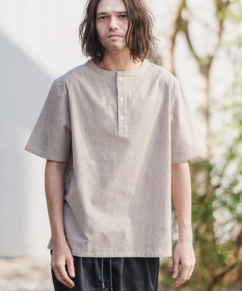 CAMBIO(カンビオ)の「mhs1981- Sleeping Stripe Short Sleeve Shirts スリーピングシャツ(シャツ/ブラウス・メンズ・ネイビー/ブラウン系その他・M/L)」の4枚目の写真