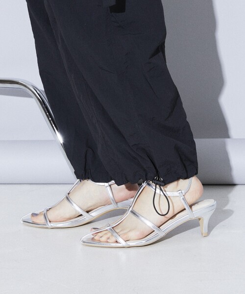 Firsthand（ファーストハンド）の「Firsthand/ファーストハンド ポインテッドトゥストラップミュール/ポインテッドトゥストラップミュール（サンダル・レディース・ブラック/シルバー・S/M/L）」の6枚目の写真