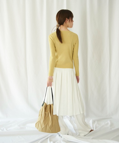 lit.Cy（リットシー）の「lit.Cy カットアウトアシメレイヤードニット（ニット/セーター・レディース・イエロー/ブラック/グリーン/オフホワイト・FREE）」の9枚目の写真