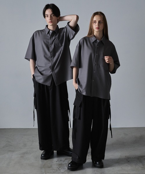 CLEL（クレイル）の「【CLEL】Ring Snap Loose Short Sleeve Shirt/リングスナップルーズ半袖シャツ（シャツ/ブラウス・メンズ・ブルー系/グレイッシュベージュ/チャコールグレー・S/M/L）」の4枚目の写真