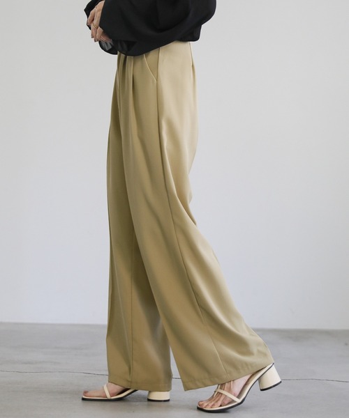 select MOCA(セレクトモカ)の「タックストレートパンツ(スラックス・レディース・ベージュ/アイボリー/グレイッシュブルー・SMALL/MEDIUM)」の17枚目の写真
